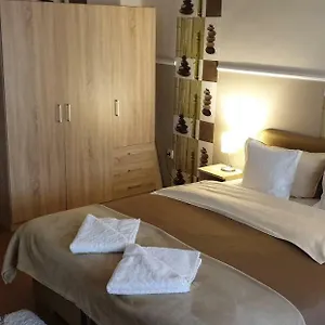 jokai-family-apartman.egerhotels.net/